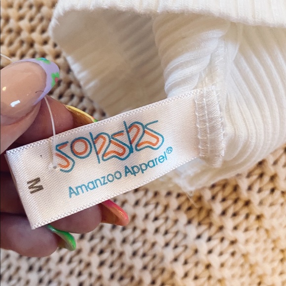 Ribbed White Top - Picture 3 of 3